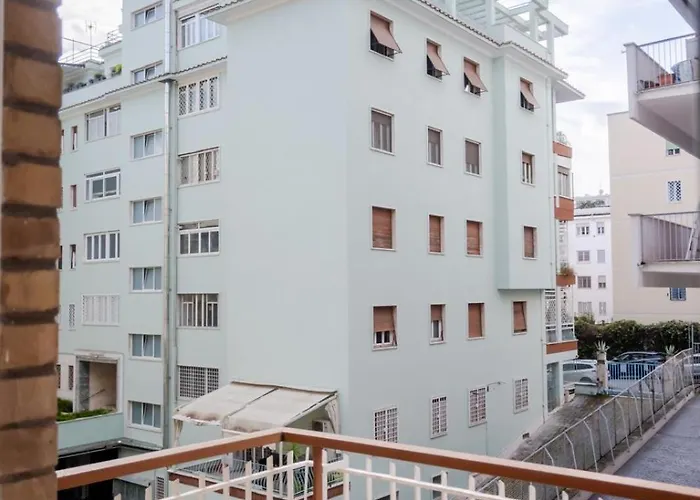 Fleming Apartment Rom